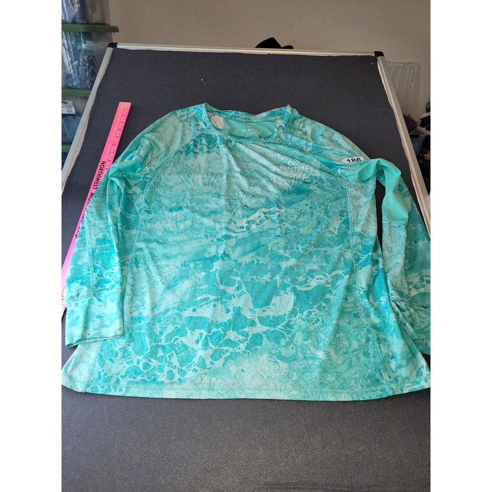 Realtree Unisex Fishing T-Shirt XL Turquoise Camo Long Sleeve Crew Neck Stretch